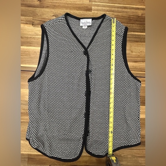 Diane Von Furstenberg The Color Authority Black White Knit Cotton Vest Button 3X - Picture 5 of 8